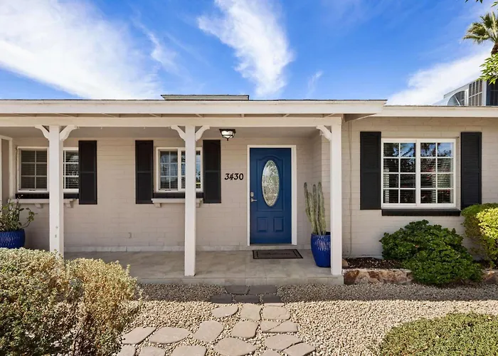 Royal Modern -Stylish Home With Casita And Grille